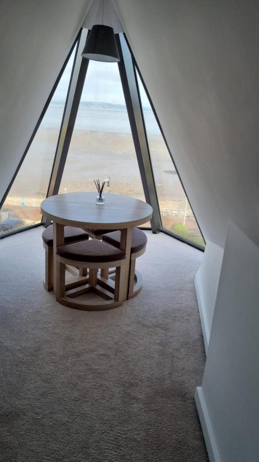 Apartment 302 241 Marine Rad มอร์คัมบ์ ภายนอก รูปภาพ